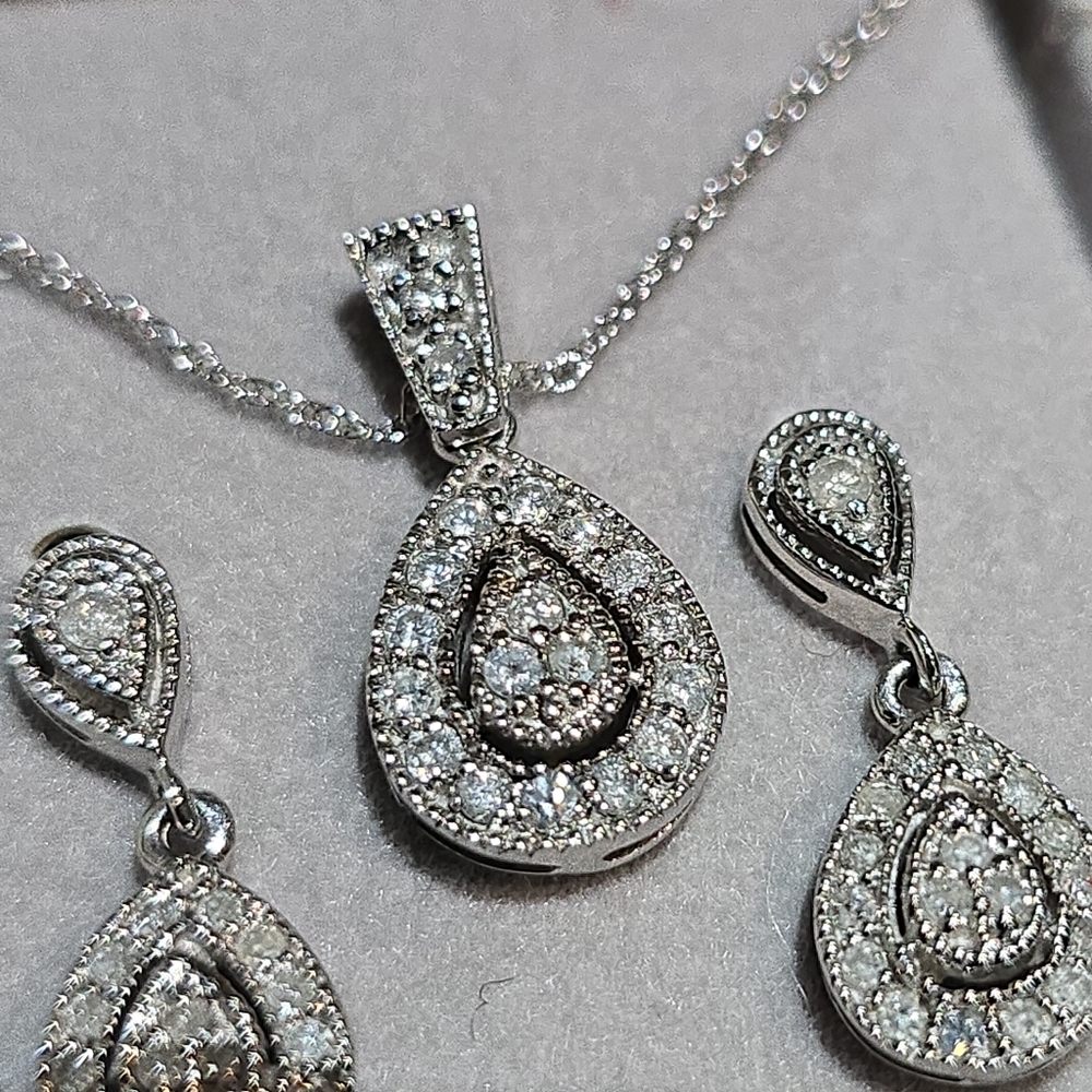 Kohl's 10k white gold  Diamond set of pendant necklace and earrings